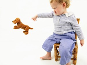 toddler-throwing-things_1000x750-660x495